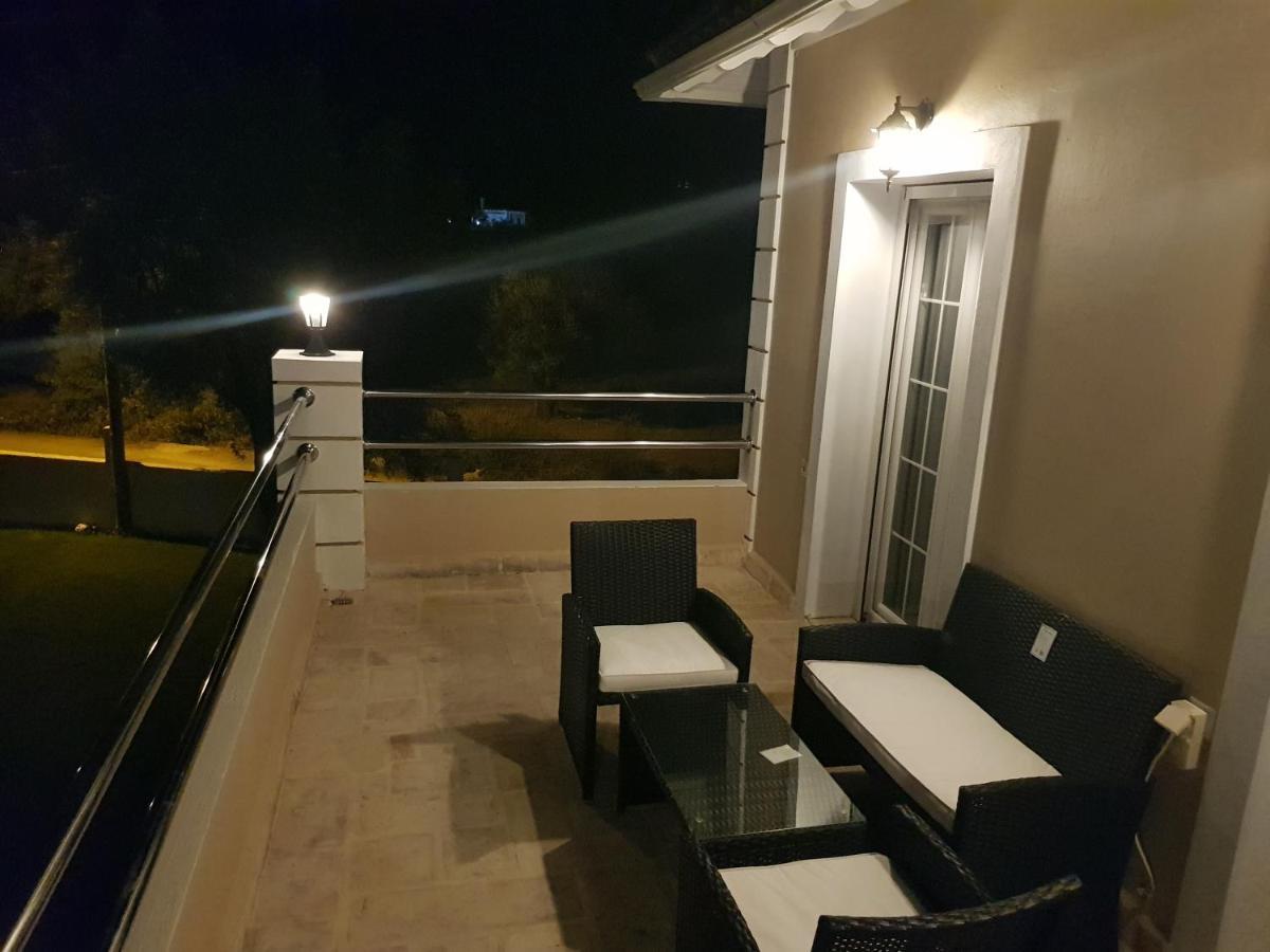 Villa Morris Nydri  Esterno foto