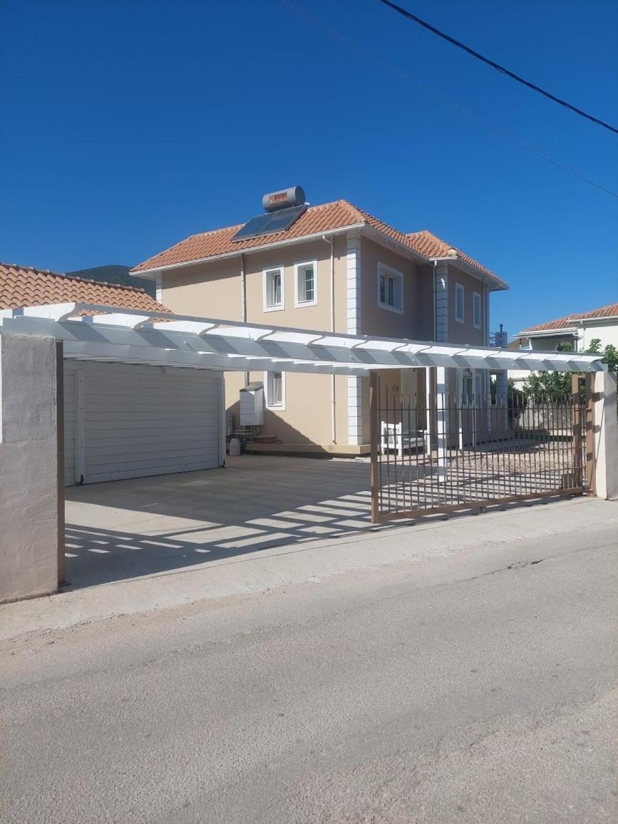 Villa Morris Nydri  Esterno foto